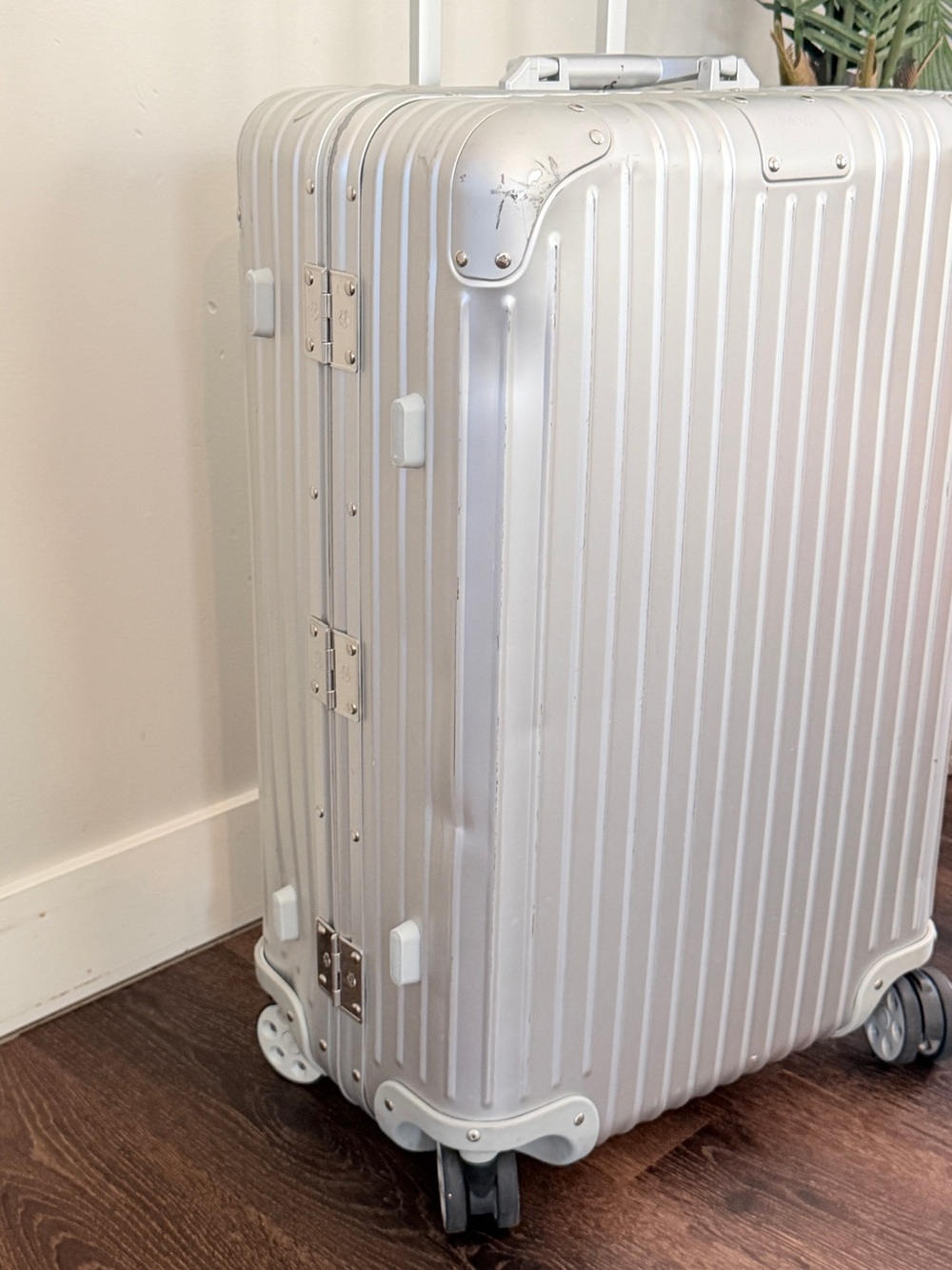 RIMOWA Original Check-In M Silver Aluminum Spinner Suitcase - Picture 16 of 16